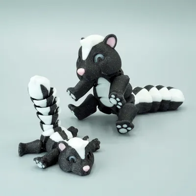 Articulated Skunk